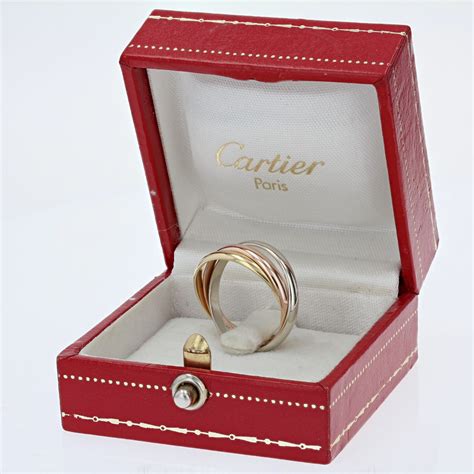 bague cartier fausse
